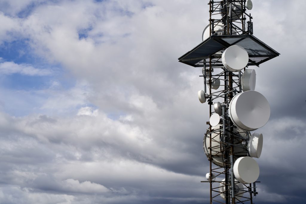 Telecommunications tower